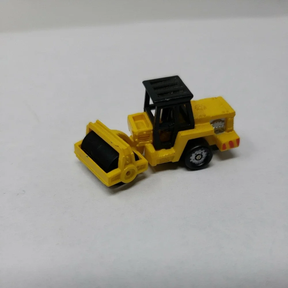 1987 Galoob Micro Machines lot of 10‎ Construction Vehicles,  Boats, and Planes